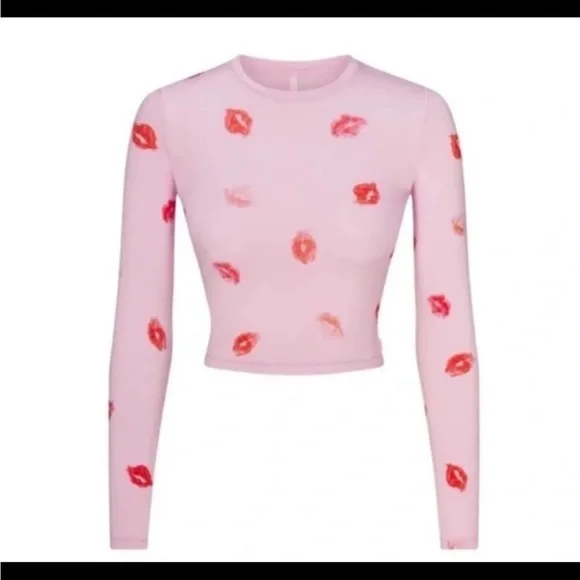 SKIMS Cherry Blossom Lipstick Super Cropped Long Sleeve Top Pink Women’s LARGE - Picture 3 of 8